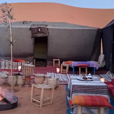 Готель Gambi Camp Adrouine Екстер'єр фото