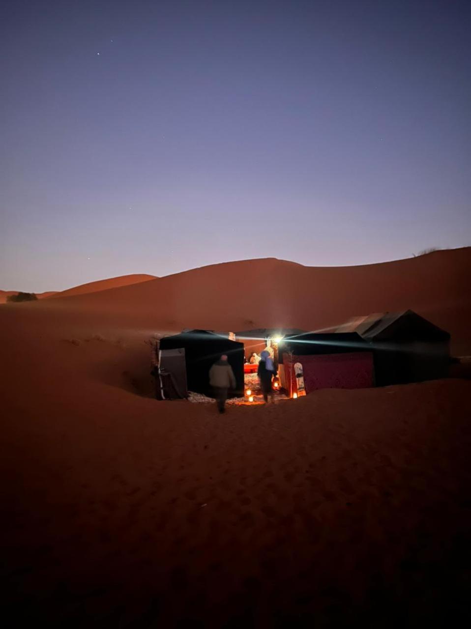 Готель Gambi Camp Adrouine Екстер'єр фото