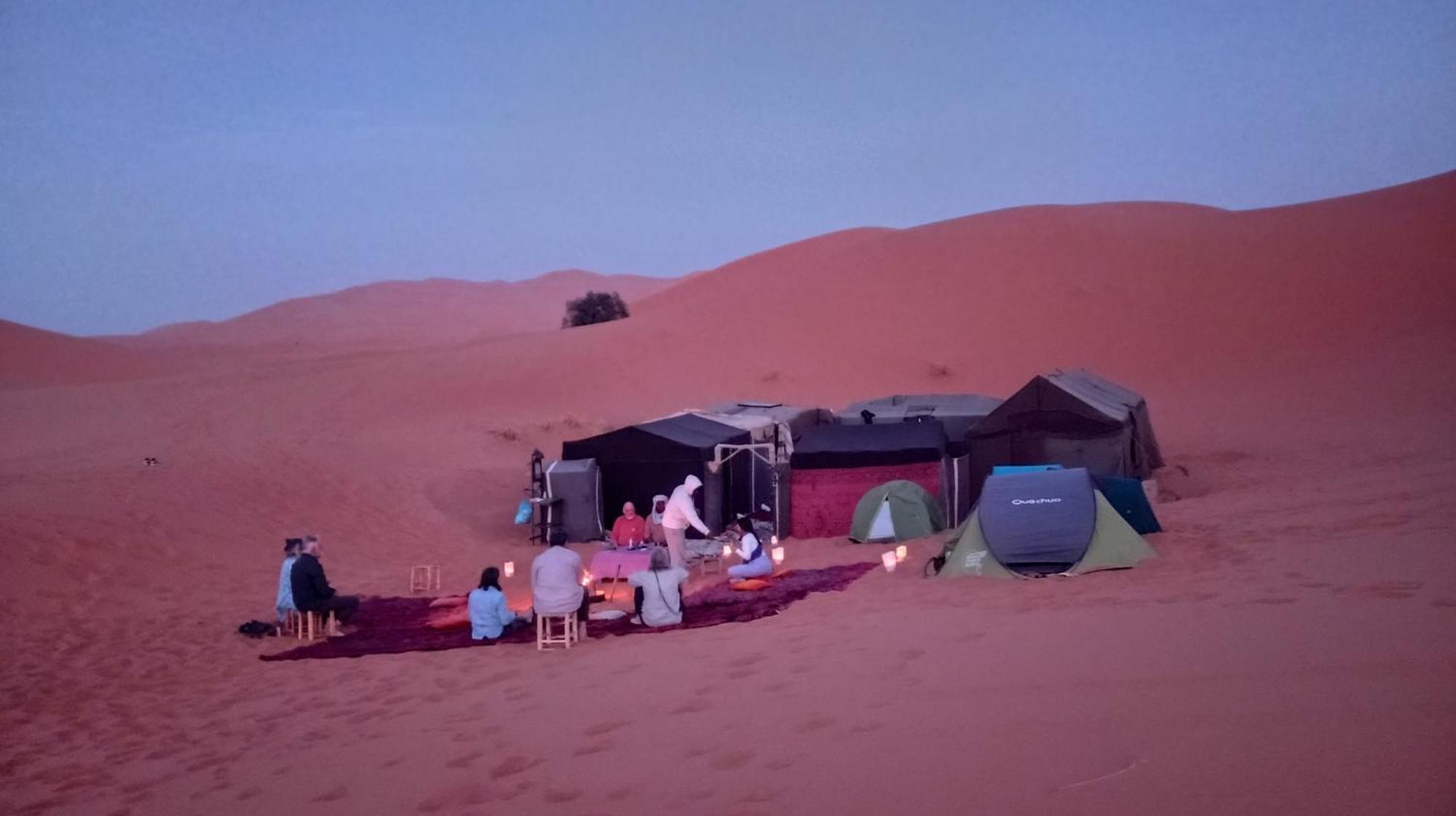 Готель Gambi Camp Adrouine Екстер'єр фото